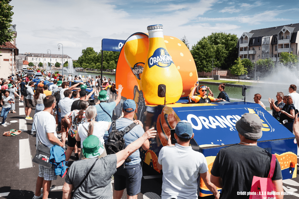 La caravane Orangina : Une opération de marketing rafraîchissante et audacieuse